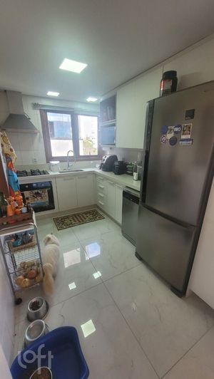 Image 10 - 891631