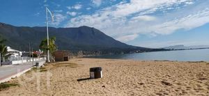 Image 9 - 891632