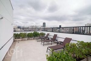 Image 9 - 891635
