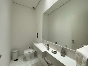 Image 23 - 891646