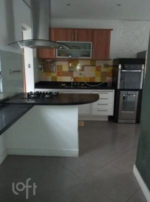 Image 1 - 891661
