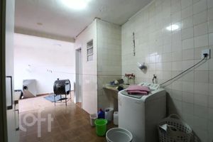 Image 3 - 891706
