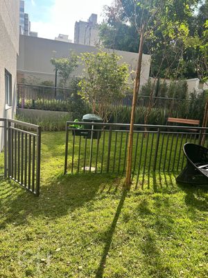 Image 8 - 891722