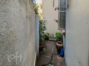Image 2 - 891726