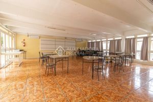 Image 16 - 891728