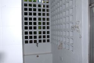 Image 12 - 891735