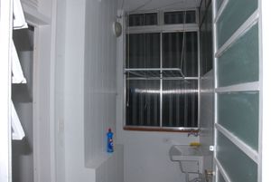 Image 11 - 891735