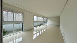 Image 3 - 891737