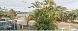 Image 9 - 891737