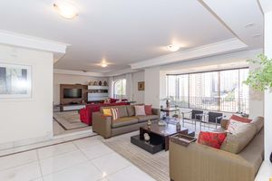 Image 1 - 891743