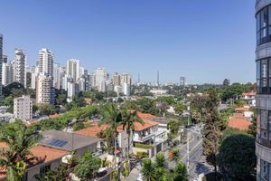 Image 16 - 891743