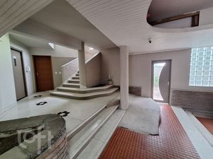 Image 34 - 891744