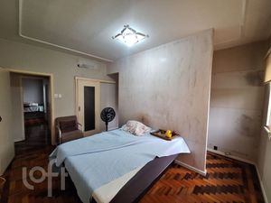 Image 14 - 891744