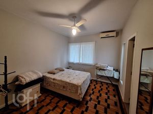 Image 11 - 891744