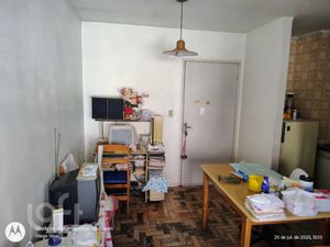Image 4 - 891746