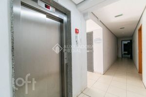 Image 13 - 891752