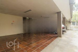 Image 11 - 891769