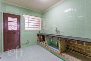 Image 18 - 891773