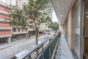 Image 4 - 891773