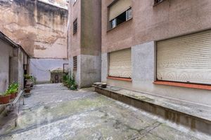 Image 25 - 891773