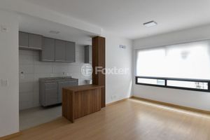 Image 8 - 891789