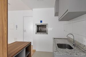 Image 1 - 891789