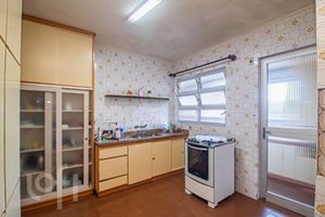 Image 4 - 891791