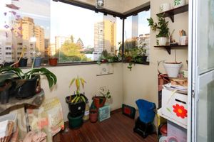 Image 8 - 891792
