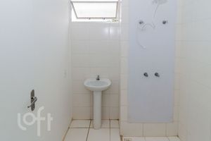 Image 18 - 891795