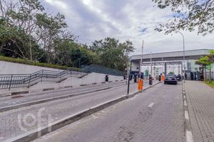 Image 39 - 891795