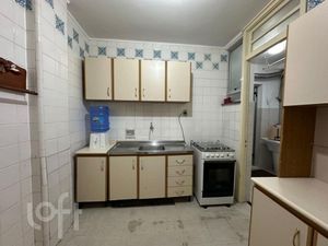 Image 21 - 891799
