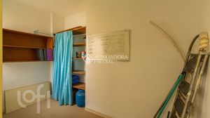 Image 9 - 891799