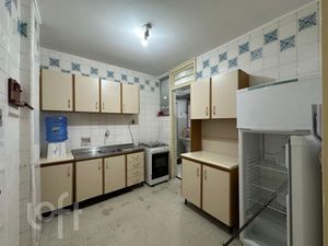 Image 22 - 891799