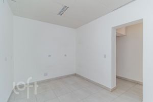 Image 15 - 891808