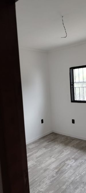 Image 18 - 891811