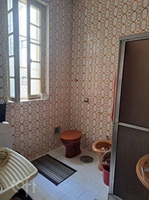 Image 1 - 891816