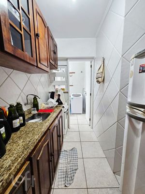 Image 11 - 891818