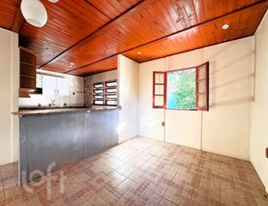 Image 1 - 891819