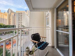 Image 10 - 891824