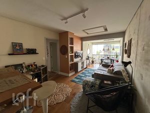 Image 18 - 891825