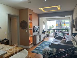 Image 1 - 891825