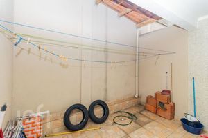 Image 10 - 891853