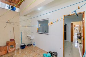 Image 11 - 891853