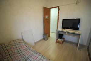 Image 7 - 891863