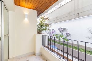 Image 2 - 891885