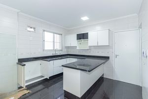 Image 31 - 891885