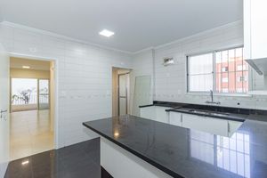 Image 30 - 891885