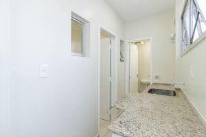 Image 34 - 891885