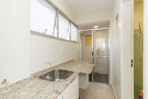 Image 35 - 891885