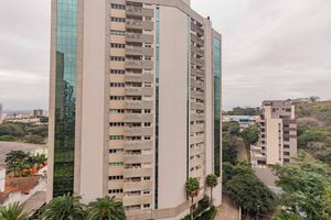 Image 8 - 891895